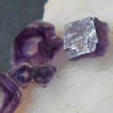 Fluorita<br />Distrito Namakwa (Namaqualand), Provincia Septentrional del Cabo, Sudáfrica<br />3,5 x 3 x 1 cm<br /> (Autor: Antonio Alcaide)