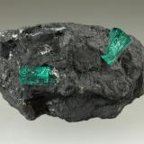 Beryl (variety emerald)<br />Muzo mining district, Western Emerald Belt, Boyacá Department, Colombia<br />37x20x32mm, xls=10 & 7.5mm<br /> (Author: Fiebre Verde)