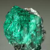 Beryl (variety emerald)<br />Chivor mining district, Municipio Chivor, Eastern Emerald Belt, Boyacá Department, Colombia<br />aggregate=18x13mm<br /> (Author: Fiebre Verde)