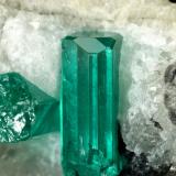 Beryl (variety emerald), Calcite<br />Gachalá mining district, Municipio Gachalá, Eastern Emerald Belt, Cundinamarca Department, Colombia<br />39x27x25mm, main xl=11mm<br /> (Author: Fiebre Verde)