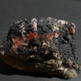 Rodocrosita y FluoritaUchucchacua Mine, Oyón Province, Lima Department, Peru9 x 4,5 x 4 cm (Autor: Antonio Alcaide)