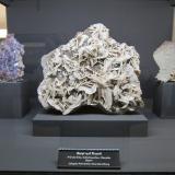 Barite, fluorite<br />Erika Mine, Säulnhof, Stulln, Wölsendorf West District, Upper Palatinate/Oberpfalz, Bavaria/Bayern, Germany<br />~ 25 cm<br /> (Author: Tobi)