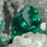 Beryl (variety emerald), Calcite, PyriteCoscuez (distrito minero), Municipio San Pablo de Borbur, Cinturón Esmeraldífero Occidental, Departamento Boyacá, Colombia70x65x43mm, xl=12mm (Author: Fiebre Verde)