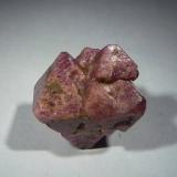 Espinela<br />Luc Yen, Provincia Yenbai, Vietnam<br />30x20 mm.<br /> (Autor: Jesus Franquesa Baucells)