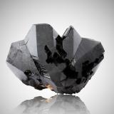 Cassiterite<br />Horní Slavkov (Schlaggenwald), Karlovy Vary Region, Bohemia, Czech Republic<br />6,5	x	6,0	x	5,0	cm<br /> (Author: MIM Museum)