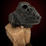 Biotite on CalciteArandis, Swakopmund District, Erongo Region, Namibia8,0	x	6,5	x	10,0	cm (Author: MIM Museum)