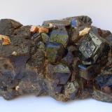 Andradita (Grupo Granate)<br />Mina La Judía, Coto Real y La Judía, Burguillos del Cerro, Comarca Zafra-Río Bodión, Badajoz, Extremadura, España<br />11 x 4 x 7 cm<br /> (Autor: Cristalino)