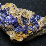 AzuritaPedrera Berta, Turó de Can Domènech, Serra de Roques Blanques, Sant Cugat del Vallès-El Papiol, Comarca Vallès Occidental / Baix Llobregat, Barcelona, Cataluña / Catalunya, España6 x 4 x 3 cm (Autor: karbu8)