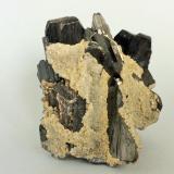 Ferberita, Siderita<br />Minas da Panasqueira, Aldeia de São Francisco de Assis, Covilhã, Castelo Branco, Cova da Beira, Centro, Portugal<br />5 x 5,5 x 5 cm<br /> (Autor: Raúl S. Llorente)