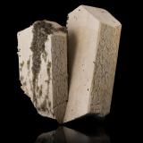 Microcline with Apatite (Group)<br />Golconda pegmatite, Governador Valadares, Vale do Rio Doce, Minas Gerais, Brazil<br />30,0	x	17,0	x	33,0	cm<br /> (Author: MIM Museum)