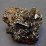 Epidota<br />Mina Handan, Wu'an, Prefectura Handan, Provincia Hebei, China<br />6 x 6 x 3,5 cm<br /> (Autor: Antonio Alcaide)