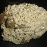 Pseudoleucita y Albita (variedad oligoclase)<br />São João do Manteninha, Vale do Rio Doce, Minas Gerais, Brasil<br />12 x 6 x 6 cm<br /> (Autor: Anisio Claudio)