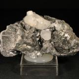 Calcita y ArsenopiritaMinas El Valle-Boinás, El Valle, Begega, Belmonte de Miranda, Comarca Oviedo, Principado de Asturias (Asturias), España7 x 4 cm. (Autor: Darío Menéndez)
