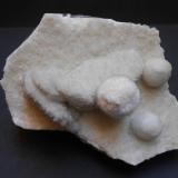 Okenita y Girolita<br />Cantera Malad, Malad, Mumbai (Bombay), Distrito Mumbai, Maharashtra, India<br />14,5 x 9 x 7 cm<br /> (Autor: Antonio Alcaide)
