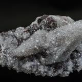 Quartz, Calcite<br />N'Chwaning mining area, Kuruman, Kalahari manganese field (KMF), Northern Cape Province, South Africa<br />6.5 x 4.2 cm<br /> (Author: am mizunaka)