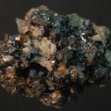 Casiterita<br />Minas da Panasqueira, Aldeia de São Francisco de Assis, Covilhã, Castelo Branco, Cova da Beira, Centro, Portugal<br />5 x 3 cm<br /> (Autor: Ricardo Fimia)
