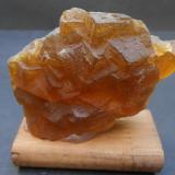Fluorita<br />Tongbai, Prefectura Nanyang, Provincia Henan, China<br />9  x 6,5 x 2,5 cm<br /> (Autor: Antonio Alcaide)