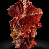 Vanadinite<br />ACF Mine area, Mibladen mining district, Mibladen, Midelt, Midelt Province, Drâa-Tafilalet Region, Morocco<br />6,8 cm.<br /> (Author: Enrique Llorens)