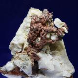 Cobre nativo<br />Minas de El Horcajo, Pozo San Germán (Concesión "San Ceferino"), El Horcajo, Almodóvar del Campo, Comarca Campo de Calatrava, Ciudad Real, Castilla-La Mancha, España<br />5x4 cm<br /> (Autor: Ricardo Fimia)