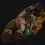 Crisocola<br />Pozo Las Cadenas, Concesión San Narciso, Filón La Cruz, Grupo Minero La Cruz, Mesa de Valdelloso, Linares, Comarca Sierra Morena, Jaén, Andalucía, España<br />5x4x4 cm<br /> (Autor: Ricardo Fimia)