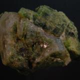 Diópsido (variedad cromodiópsido)<br />Araçuai (Arassuaí), Jequitinhonha Valley, Minas Gerais, Brasil.<br />8x6 cm<br /> (Autor: Ricardo Fimia)