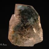 Cuarzo<br />Corinto, Curvelo, Minas Gerais<br />5 X 4 X 3 CM<br /> (Autor: Ricardo Fimia)