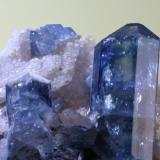 Fluorapatito (Grupo Apatito)<br />Alto das Cabezas, Parelhas, Caicó, Rio Grande do Norte, Brasil<br />40 x 23 mm<br /> (Autor: Ramon A  Lopez Garcia)