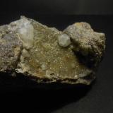 Analcima<br />Canteras Monte Oladri, Monastir, Ciudad metropolitana de Cagliari, Cerdeña/Sardegna, Italia<br />8,5 x 6 x 5 cm<br /> (Autor: Antonio Alcaide)