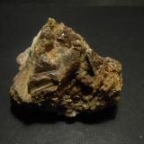 Axinita-(Fe)<br />La Combe de la Selle, Saint-Christophe-en-Oisans, Comuna Le Bourg d'Oisans, Isère, Auvergne-Rhône-Alpes, Francia<br />7,5 x 4,5 x 4 cm<br /> (Autor: Antonio Alcaide)