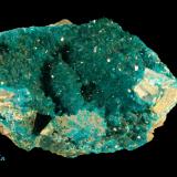 Dioptasa<br />Mina Tsumeb, Tsumeb, Región Otjikoto, Namibia<br />5 x 4 cm,<br /> (Autor: Ricardo Fimia)