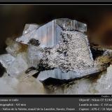 Anatase and Rutile<br />Vallon de la Valette, La Lauzière Massif, Saint-Jean-de-Maurienne, Savoie, Auvergne-Rhône-Alpes, France<br />fov 4 mm<br /> (Author: ploum)