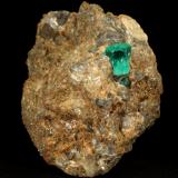 Beryl (variety emerald), Calcite, Dolomite, Pyrite<br />Chivor mining district, Municipio Chivor, Eastern Emerald Belt, Boyacá Department, Colombia<br />33x37x40mm, xl=8mm<br /> (Author: Fiebre Verde)