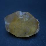 Calcita<br />Afloramiento de mármoles al norte de la Ermita de Ntra. Sra. de la Salud, Carratraca, Comarca Valle del Guadalhorce, Málaga, Andalucía, España<br />6 x 4,5 x 3 cm<br /> (Autor: Antonio Alcaide)