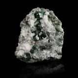 Uvarovite on Quartz<br />Mokkivaara Mine, Outokumpu, Tornio, Lapland Region, Finland<br />10,0	x	4,5	x	12,5	cm<br /> (Author: MIM Museum)