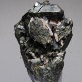 Epidota<br />Corta Mercedes, Minas de Cala, Cala, Comarca Sierra de Huelva, Huelva, Andalucía, España<br />6 x 4 cm<br /> (Autor: Ricardo Fimia)
