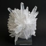 Quartz<br />Pasto Bueno, Pampas District, Pallasca Province, Ancash Department, Peru<br />70mm x 70mm x 60mm<br /> (Author: Philippe Durand)