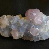 Fluorita<br />Mina Shangbao, Leiyang, Prefectura Hengyang, Provincia Hunan, China<br />100 x 45 mm<br /> (Autor: Ramon A  Lopez Garcia)