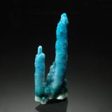 Chrysocolla<br />Ray Mines, Scott Mountain area, Mineral Creek District, Dripping Spring Mountains, Pinal County, Arizona, USA<br />1.1 x 3.0 cm<br /> (Author: crosstimber)