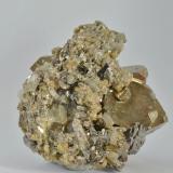 Pirita, Siderita<br />Minas da Panasqueira, Aldeia de São Francisco de Assis, Covilhã, Castelo Branco, Cova da Beira, Centro, Portugal<br />5,2 x 4,6 x 2,5 cm.<br /> (Autor: Raúl S. Llorente)
