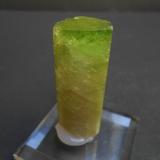 Elbaita<br />Mina Urubu, Monte Belo, Itinga, Vale do Jequitinhonha, Minas Gerais, Brasil<br />5 x 2 x 2 cm<br /> (Autor: Antonio Alcaide)