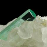 Beryl (variety emerald), Calcite<br />La Pita mining district, Municipio Maripí, Western Emerald Belt, Boyacá Department, Colombia<br />46x85x20mm, xls=26, 16 & 13mm<br /> (Author: Fiebre Verde)