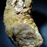 Barita y Siderita (variedad sideroplesita)<br />Canteras de arcilla, La Cañada de Verich, Comarca del Bajo Aragón, Teruel, Aragón, España<br />60x30 mm.<br /> (Autor: Jesus Franquesa Baucells)