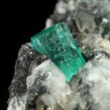 Beryl (variety emerald), Calcite<br />Coscuez mining district, Municipio San Pablo de Borbur, Western Emerald Belt, Boyacá Department, Colombia<br />59x20x60mm, xl=7x5mm<br /> (Author: Fiebre Verde)