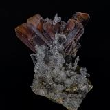 Quartz, Brookite<br />Nausherwani prospection, Char Kohan, Kharan, Kharan District, Balochistan (Baluchistan), Pakistan<br />3.2 x 3.7 cm<br /> (Author: am mizunaka)