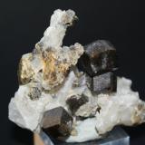 Grossular<br />Uchucchacua Mine, Oyón Province, Lima Department, Peru<br />60mm x 50mm x 25mm<br /> (Author: Philippe Durand)