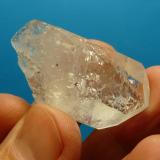 Quartz<br />Ceres, Warmbokkeveld Valley, Ceres, Valle Warmbokkeveld, Witzenberg, Cape Winelands, Western Cape Province, South Africa<br />44 x 25 x 16 mm<br /> (Author: Pierre Joubert)