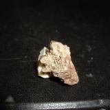 AragonitoMontorio, Comarca Odra-Pisuerga, Burgos, Castilla y León, España2.5 x 1.5 x 1 cm (Autor: Toño P)