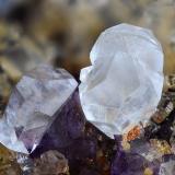 Calcita, FluoritaGádor Mountains, Laujar de Andarax, Comarca Alpujarra Almeriense, Almería, Andalusia, SpainCampo de visión 5 mm. (Autor: Juan Miguel)
