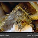 Fluorite and MimetiteMinas Monterniers, Lantignié, Villefranche-sur-Saône, Rhône, Auvergne-Rhône-Alpes, Franciafov 5.5 mm (Author: ploum)