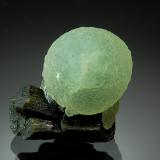 Prehnite<br />Bendougou village, Commune Diakon, Arrondissement Diakon, Bafoulabé Circle, Kayes Region, Mali<br />2.1 x 2.3 cm<br /> (Author: crosstimber)